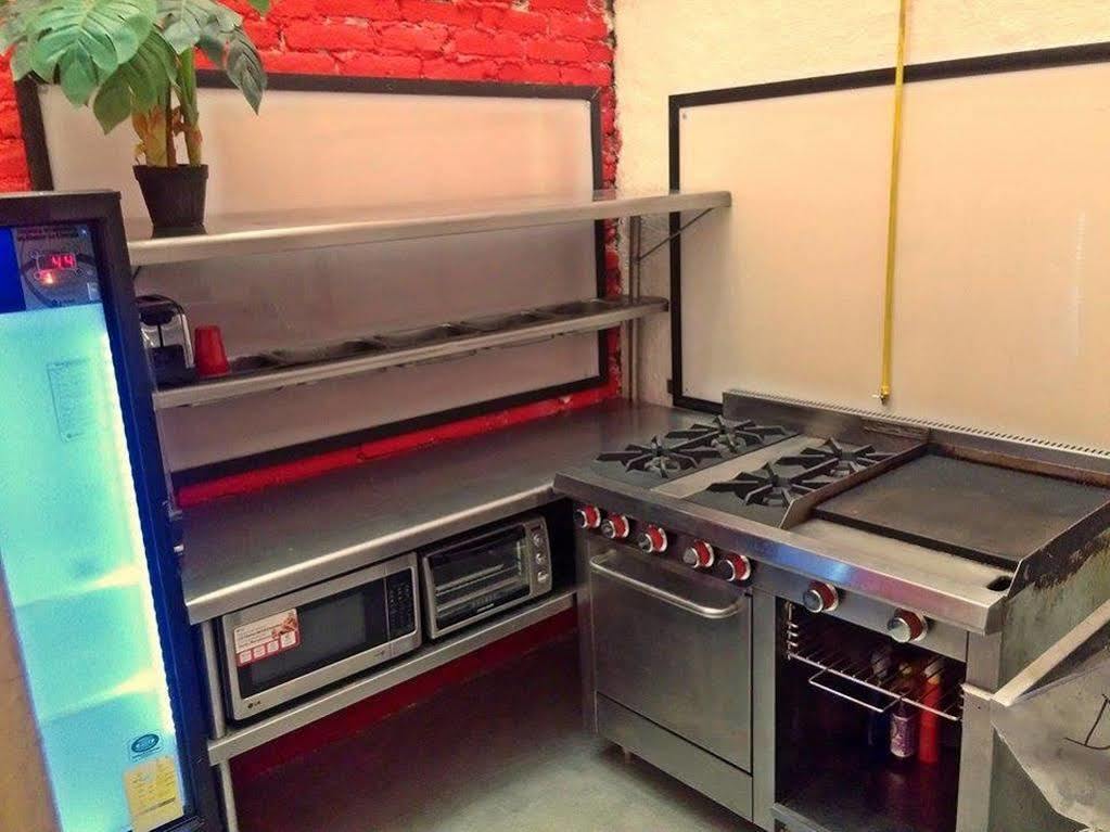 Roomies Hostel Roma Мексико Сити Екстериор снимка